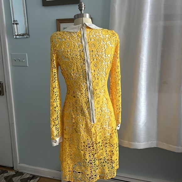 ModCloth Yellow Crochet Lace Satin Collar Dress size Medium - Picture 5 of 15